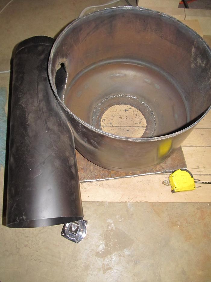 [Thumbnail for tube welded on, support plate welded on, ring lip welded on to position upper part of tank.JPG]